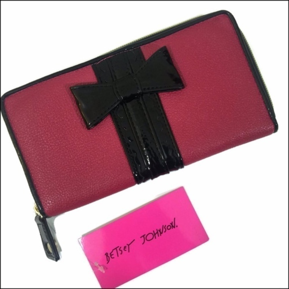 Bow Tie Pink Zip Around Wallet